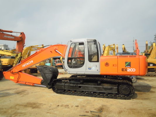 6.5L Deplasman Japonya Hitachi EX200-5 Kullanılmış Paletli Ekskavatör Tedarikçi