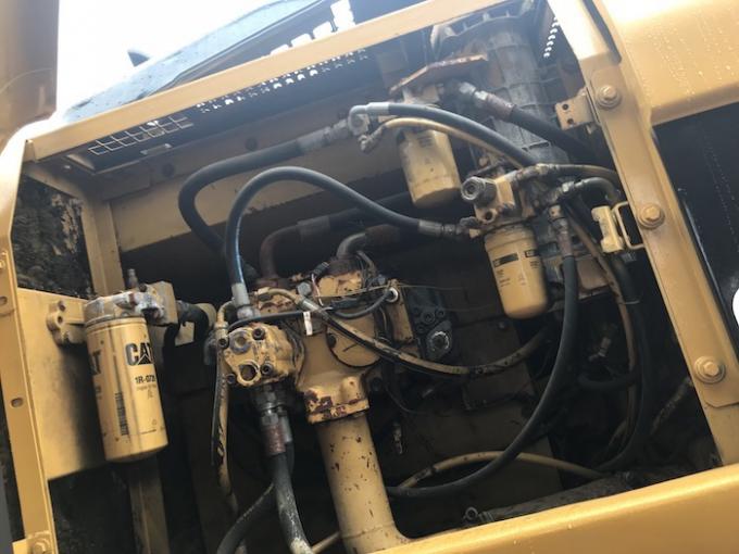 0.6Ton Maksimum Kazma Yüksekliği 5780mm 330C Paletli Kedi Kullanılmış Ekskavatörler 4